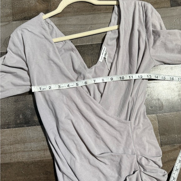 Standard‎ James Perse Ruched Wrap Dress Taupe Gray Size 4 Made USA - Picture 5 of 8